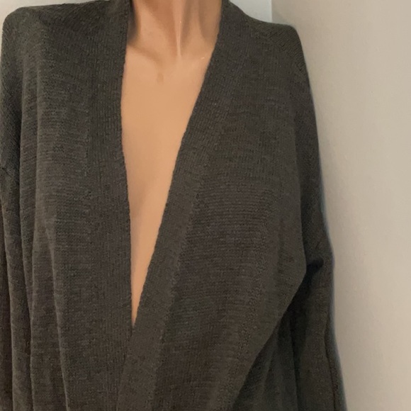 LOFT Green Open Cardigain - Picture 2 of 6